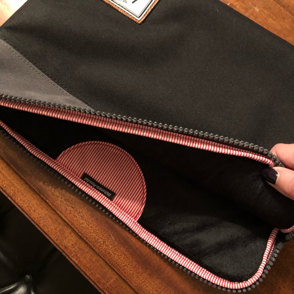 Herschel 13” Anchor Laptop Sleeve
